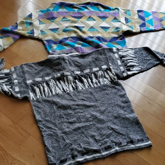 sweaters. Flash ( ea) $45 - Picture 4 of 11